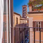 Chic Spanish Steps Retreat