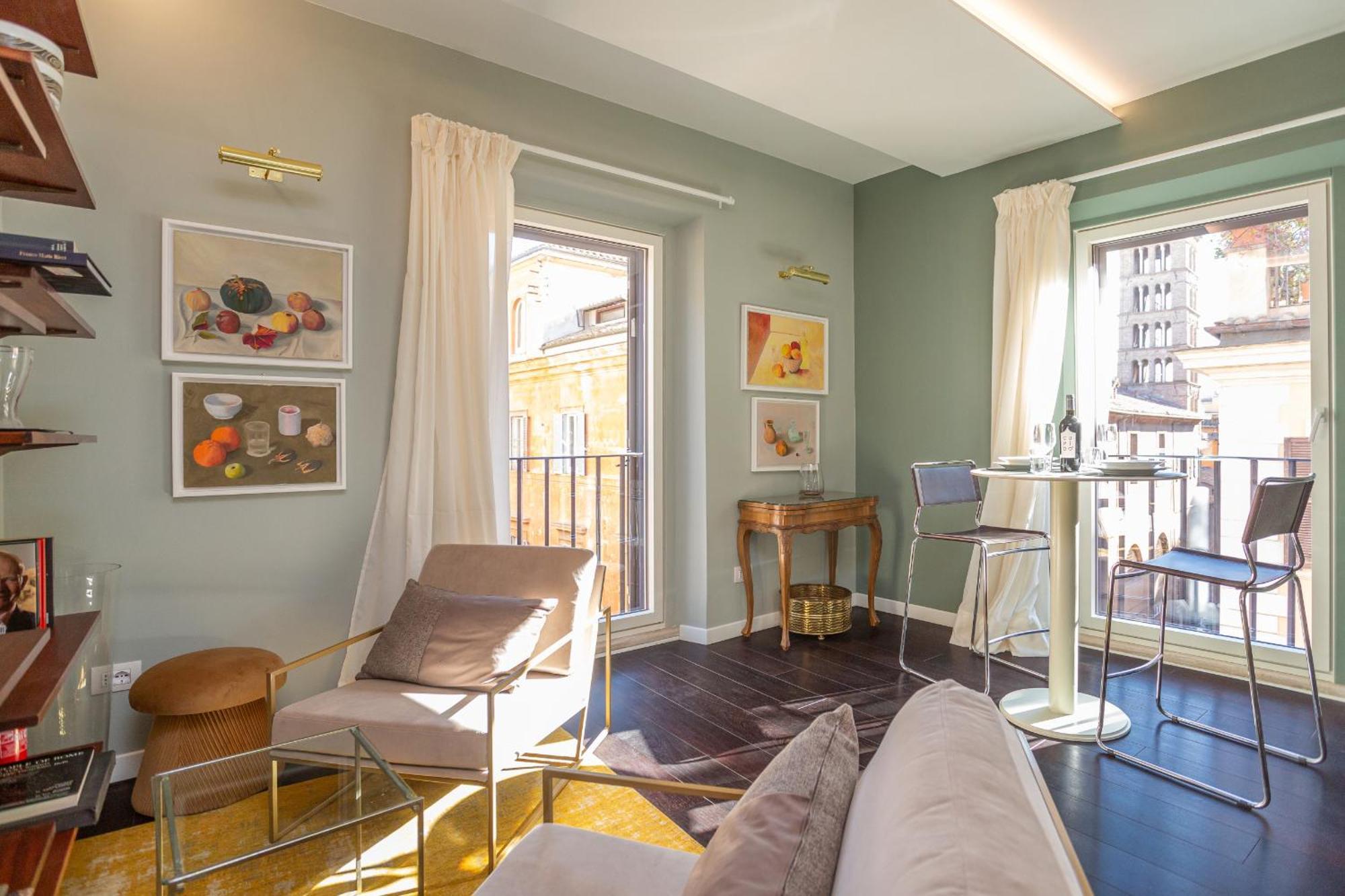 Chic Spanish Steps Retreat Apartment *