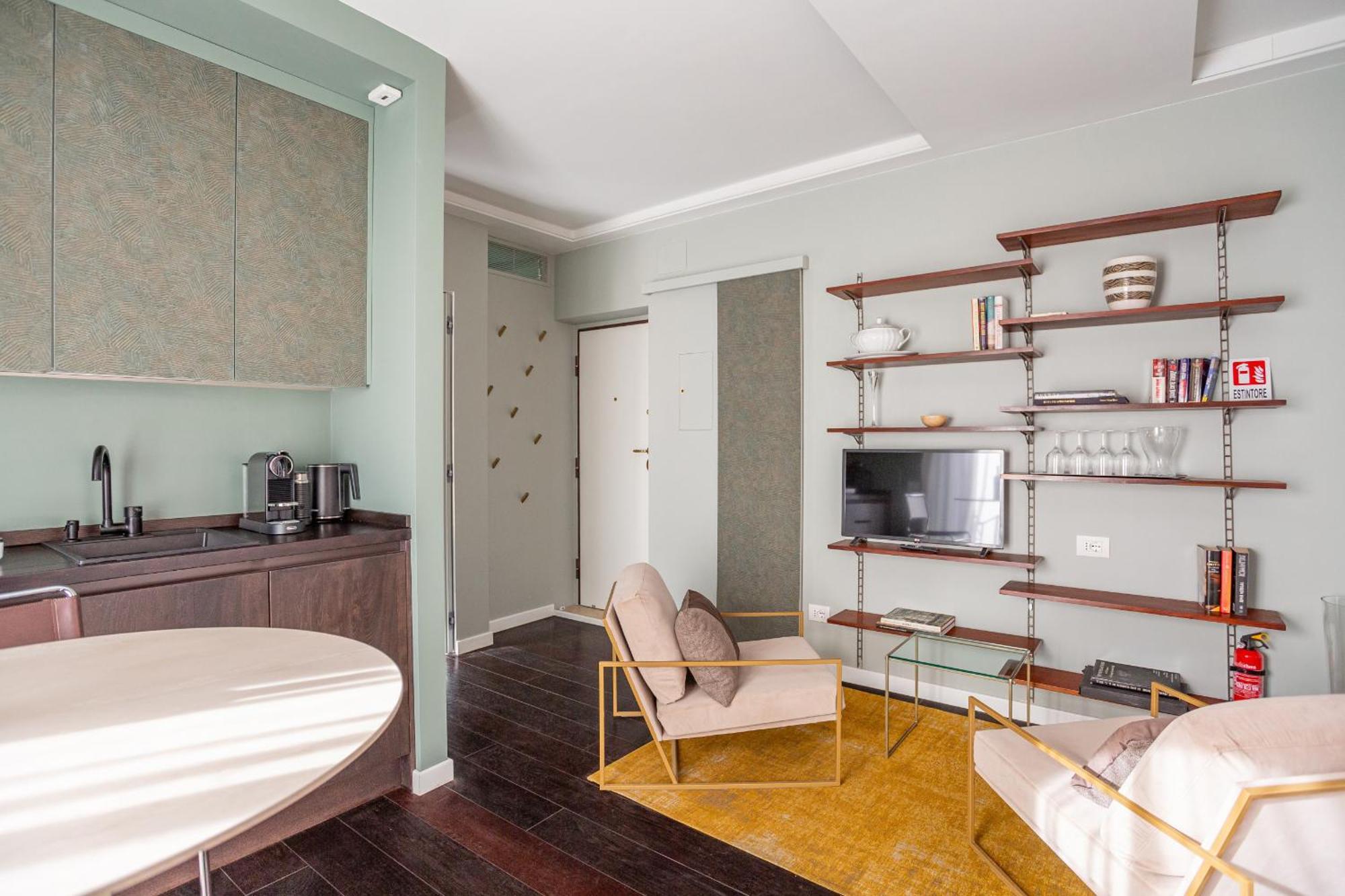 Apartment Chic Spanish Steps Retreat *