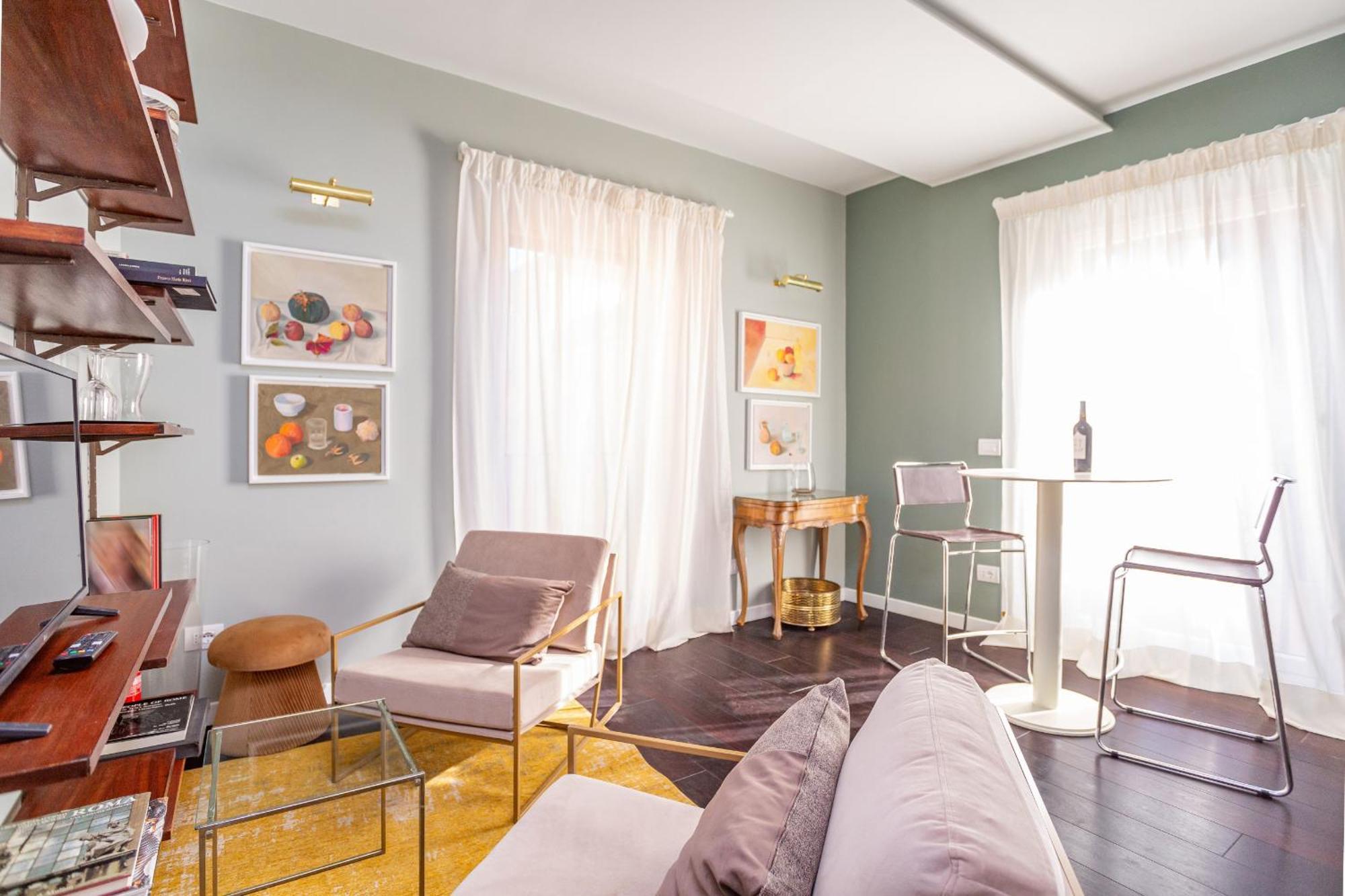 Apartment Chic Spanish Steps Retreat *