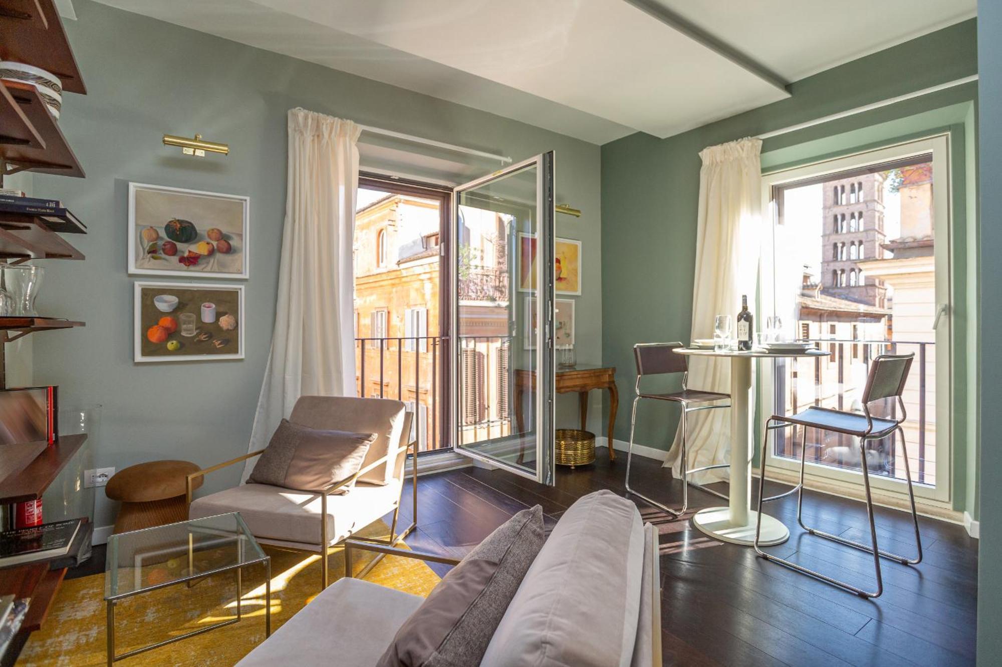 Chic Spanish Steps Retreat Apartment Rom